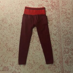 Fabletics crop leggings